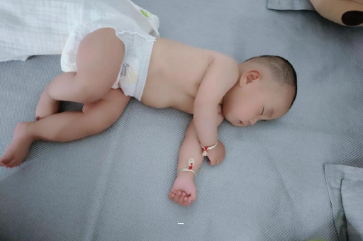 梨树县孕妇肚脐周围发青